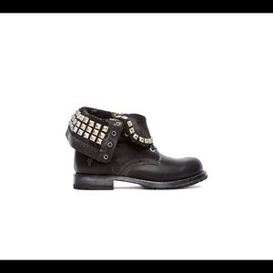 FRYE ROGAN STUDDED BOOTS SIZE 8.5